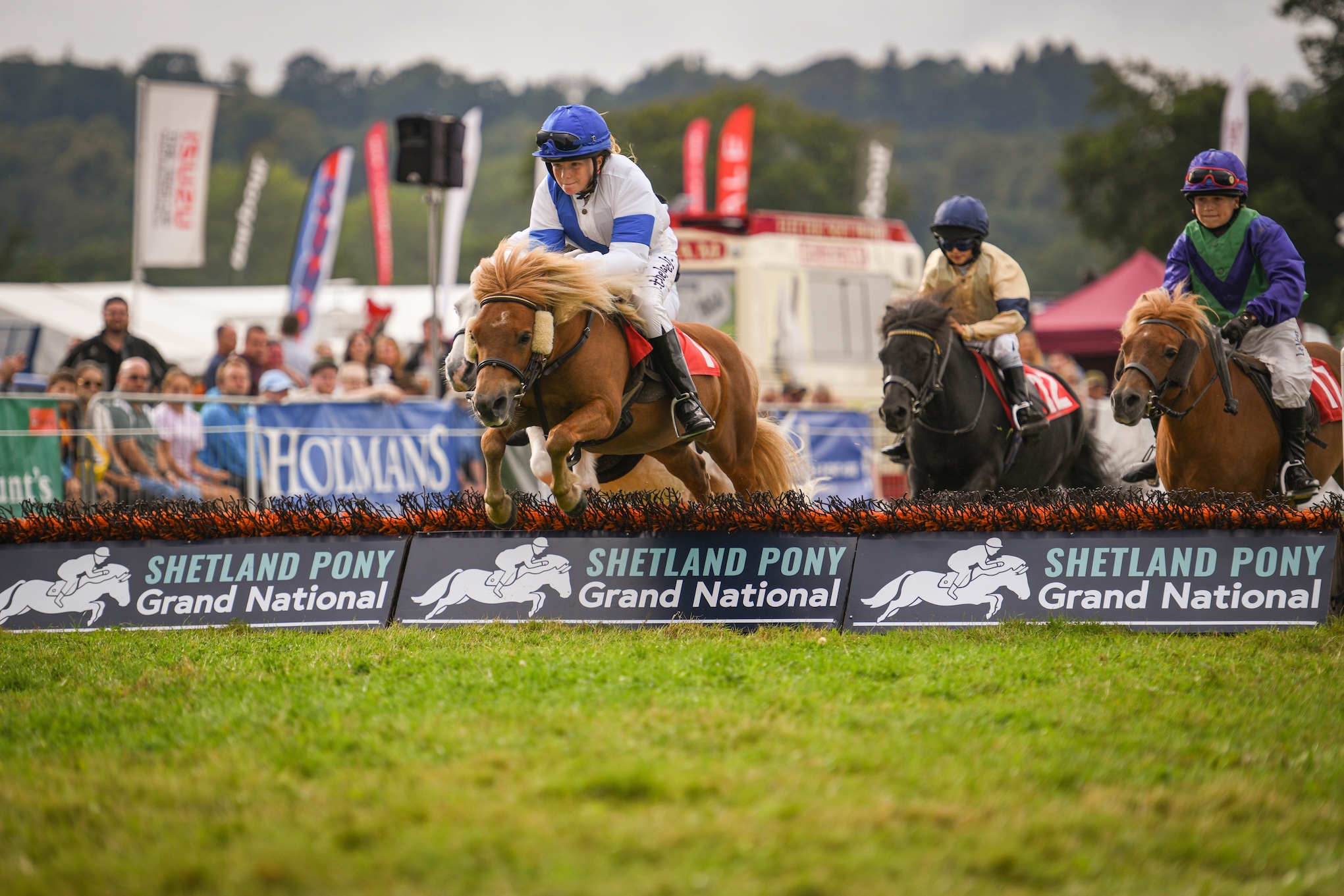 Spirit of Thelwell races to new lengths with the Shetland Pony Grand National